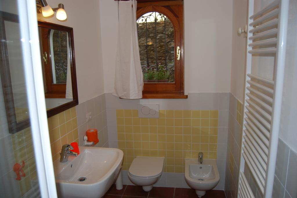 B&B Nonno Leo Cannero Riviera Bilik gambar